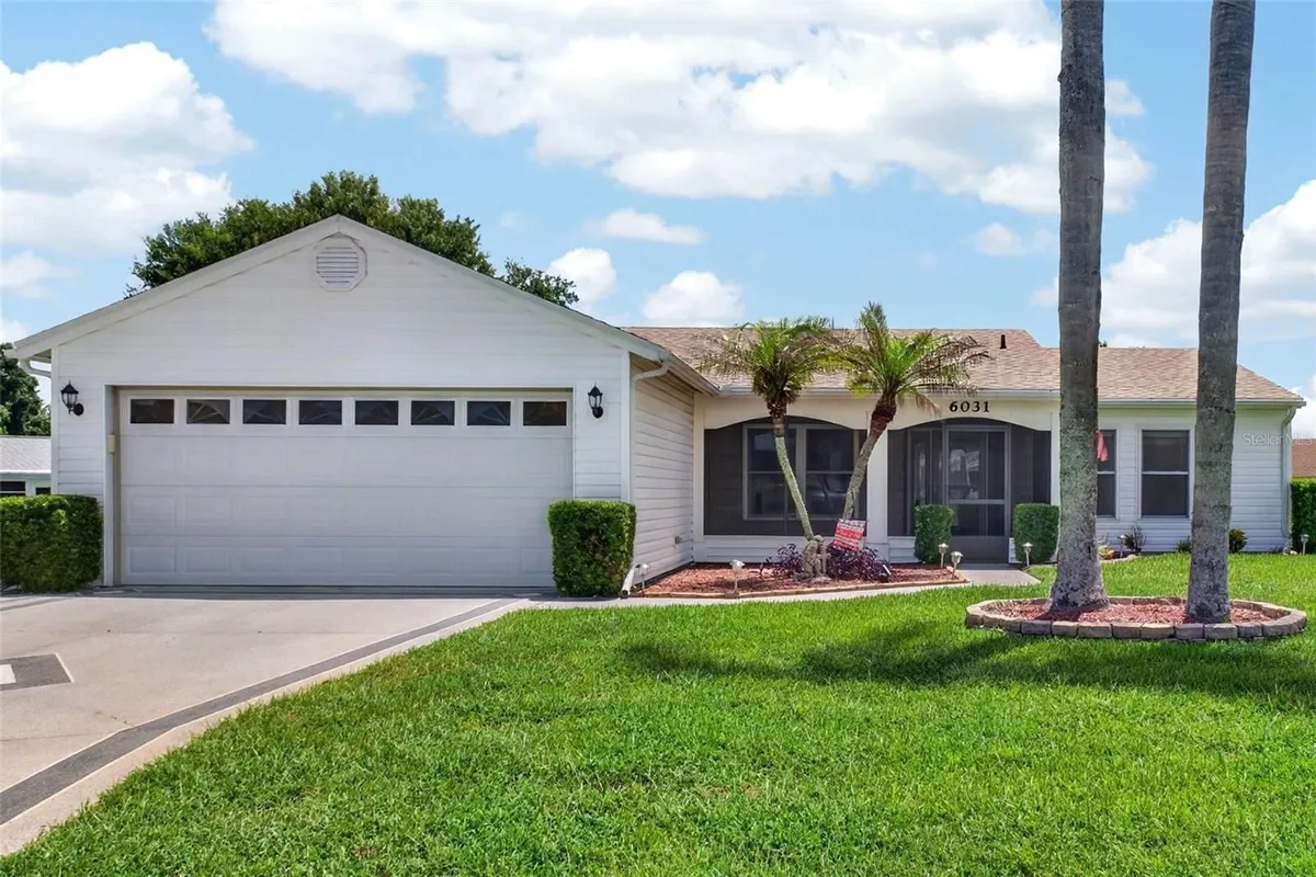 Property Slideshow image 1 of 59 | 6031 sanderling dr, Lakeland, FL, 33809