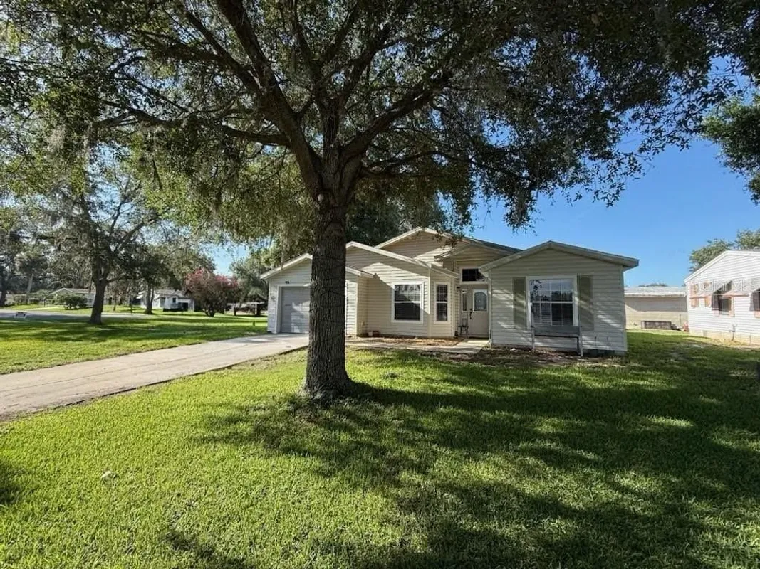Property Slideshow image 1 of 19 | 25607 belle helene, Leesburg, FL, 34748