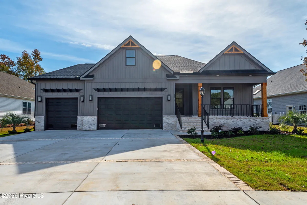 Property Slideshow image 1 of 50 | 602 lathrop ct, Calabash, NC, 28467