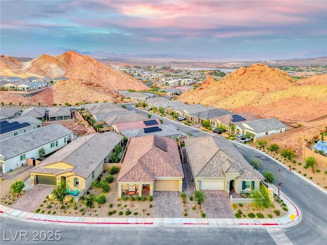 Property Slideshow image 1 of 78 | 32 tatahatso point st, Henderson, NV, 89011