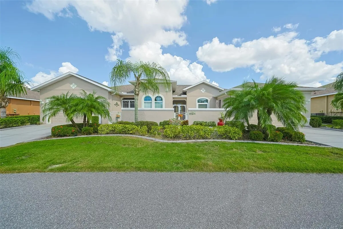 Property Slideshow image 1 of 75 | 2264 sifield greens way, Sun City Center, FL, 33573