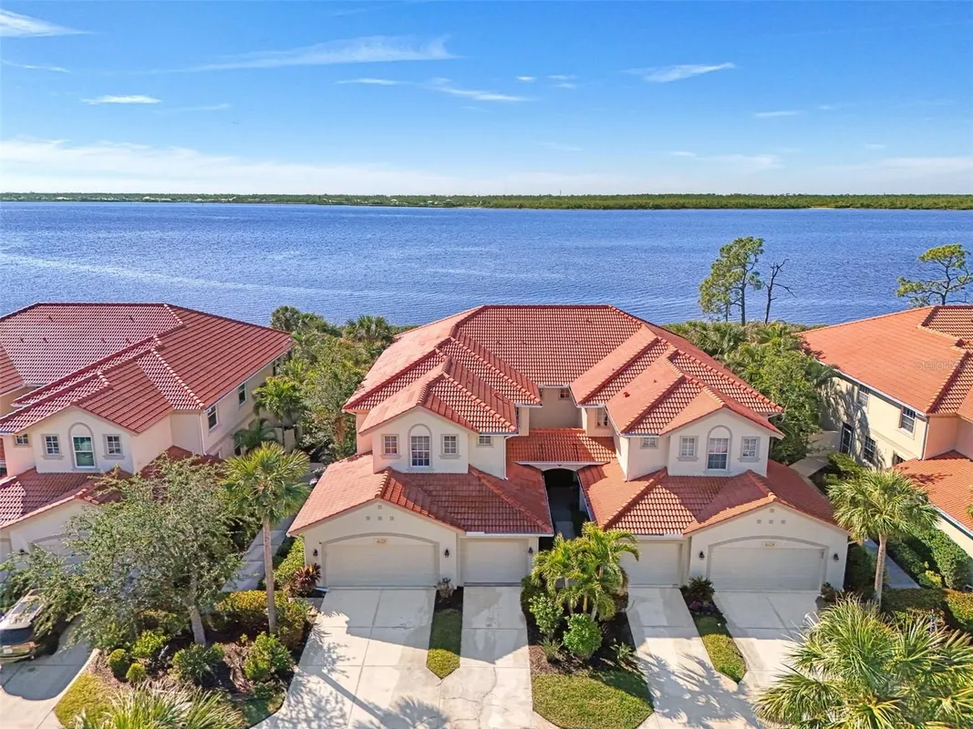 Property Slideshow image 1 of 75 | 4628 club dr h201, Port Charlotte, FL, 33953