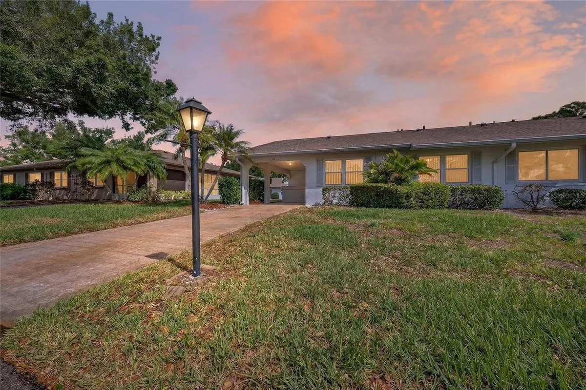 Property Slideshow image 1 of 36 | 1203 haddington cir, Sun City Center, FL, 33573