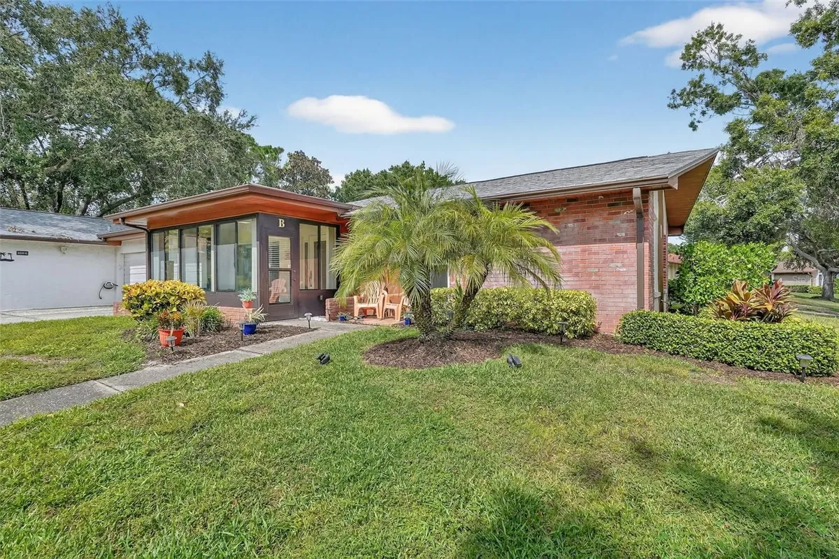 Property Slideshow image 1 of 30 | 2320 shelly dr b, Palm Harbor, FL, 34684