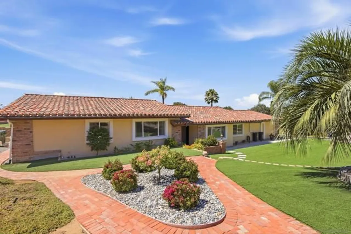 Property Slideshow image 1 of 49 | 28221 stonington way, Escondido, CA, 92026