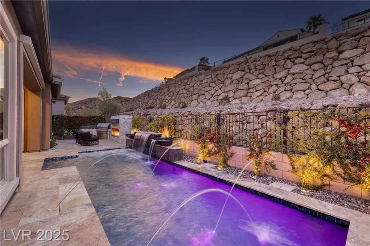 Property Slideshow image 1 of 52 | 33 desert juniper ln, Henderson, NV, 89011