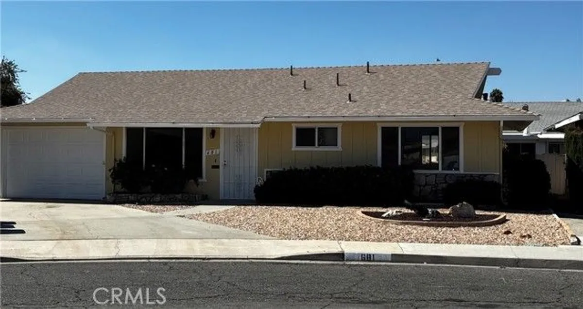 Property Slideshow image 1 of 16 | 681 shasta way, Hemet, CA, 92543