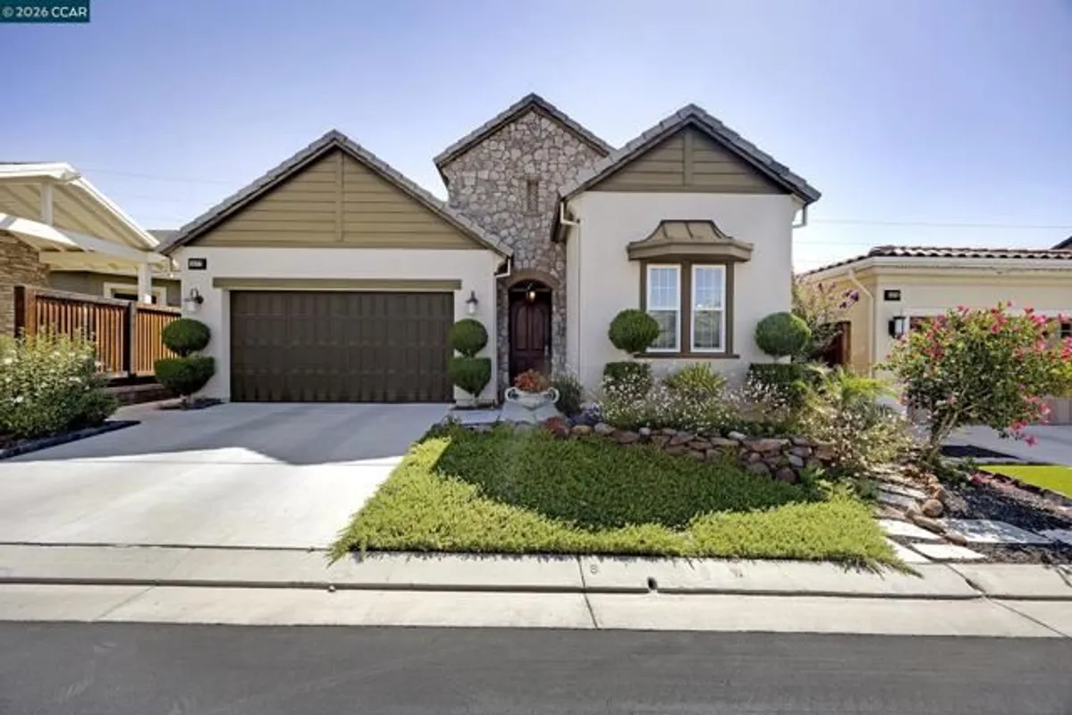 Property Slideshow image 1 of 48 | 1577 chianti ln, Brentwood (Cc), CA, 94513