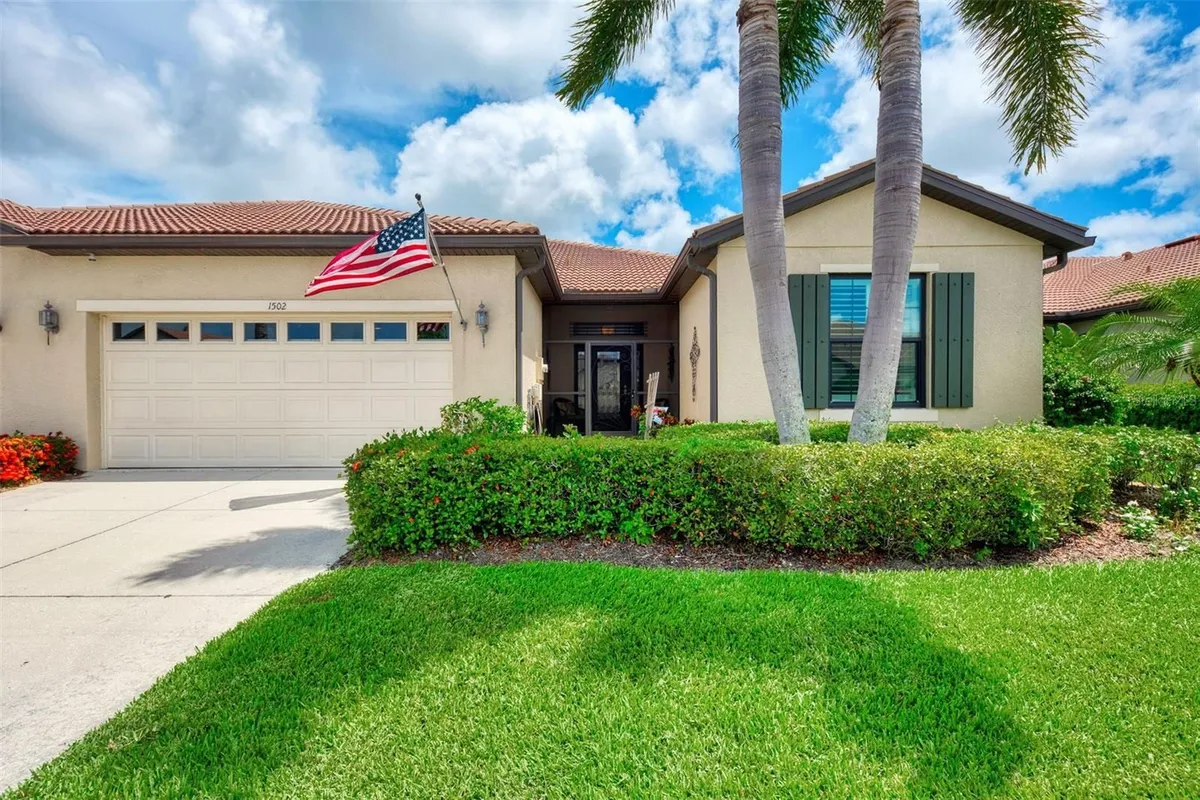 Property Slideshow image 1 of 54 | 1502 maseno dr, Venice, FL, 34292