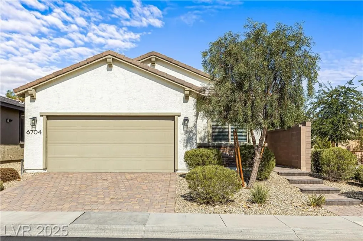 Property Slideshow image 1 of 58 | 6704 millbury st, North Las Vegas, NV, 89086