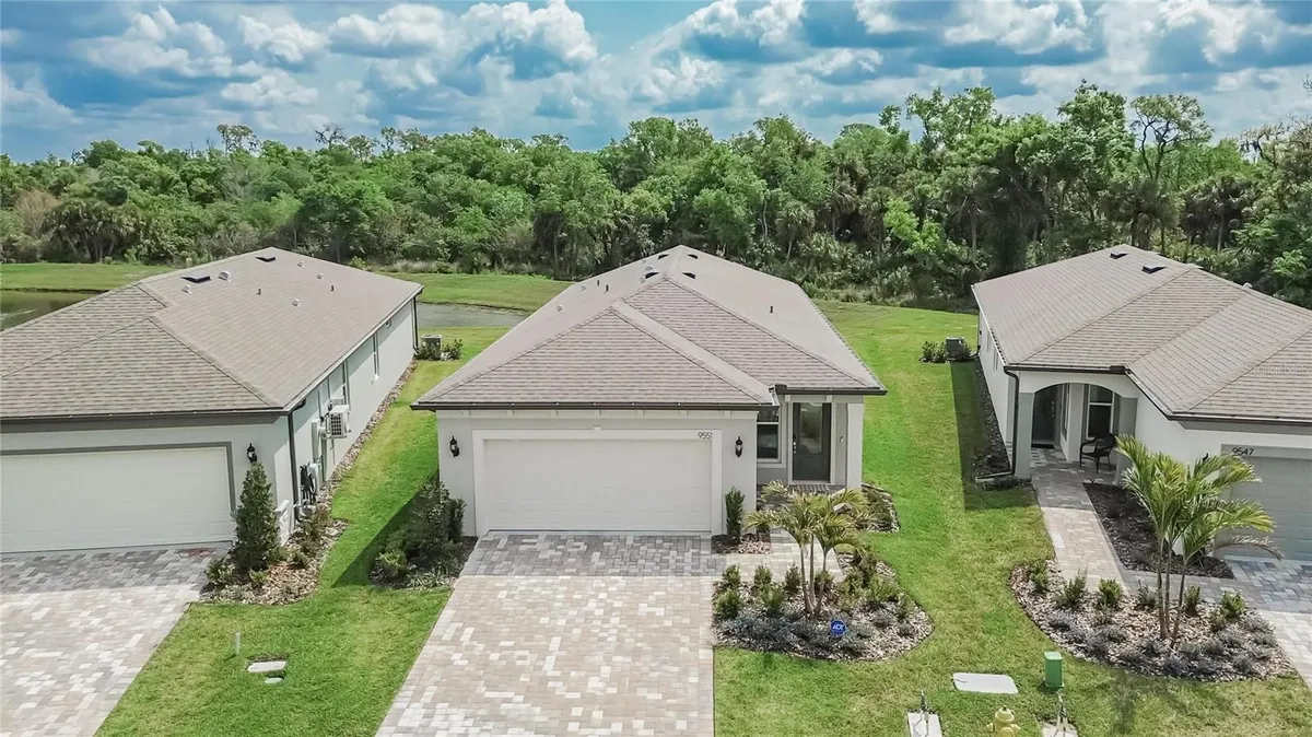 Property Slideshow image 1 of 100 | 9551 coastline way, Palmetto, FL, 34221