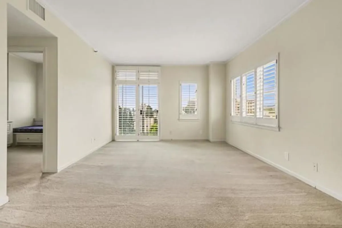 Property Slideshow image 1 of 19 | 1 baldwin ave 816, San Mateo, CA, 94401