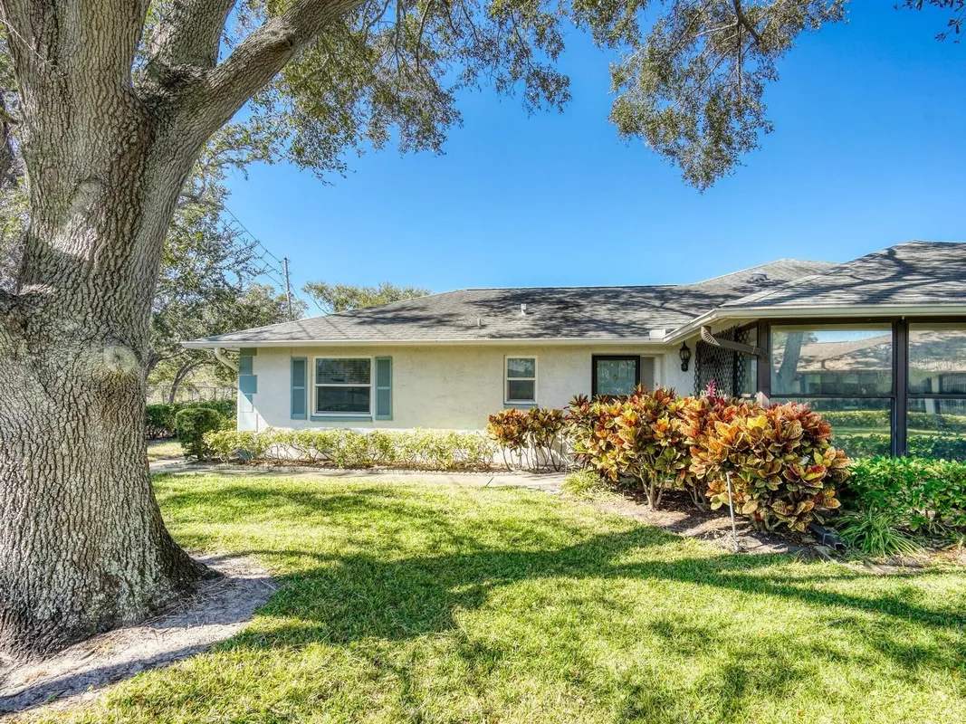 Property Slideshow image 1 of 35 | 365 durham ct, Dunedin, FL, 34698