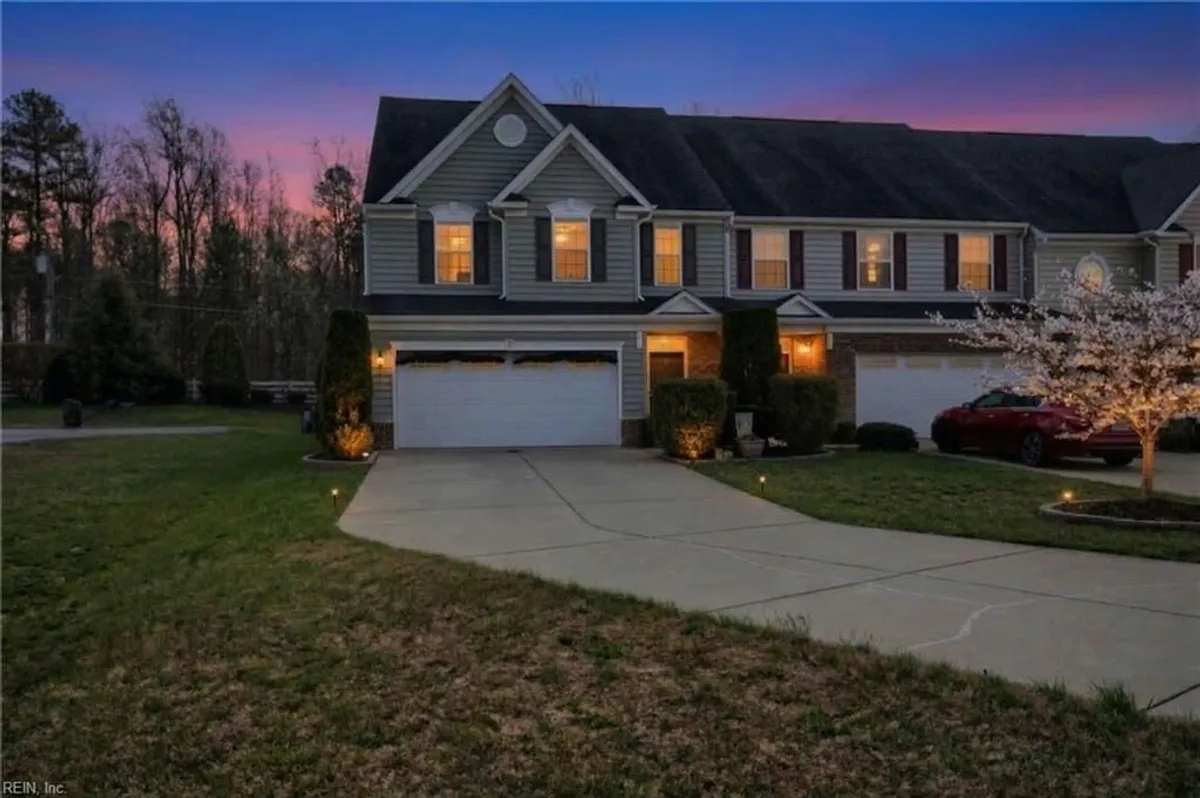 Property Slideshow image 1 of 33 | 111 clements mill trce, Williamsburg, VA, 23185