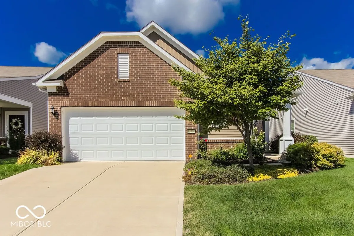 Property Slideshow image 1 of 54 | 12790 arista ln, Fishers, IN, 46037