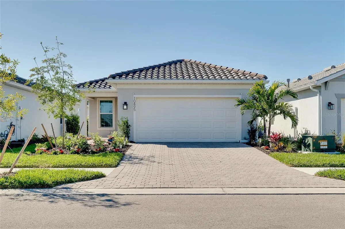 Property Slideshow image 1 of 86 | 10495 abaco falls dr, Englewood, FL, 34223