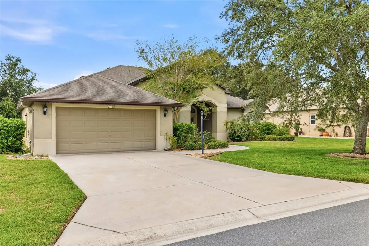 Property Slideshow image 1 of 49 | 27127 stoney brook dr, Leesburg, FL, 34748