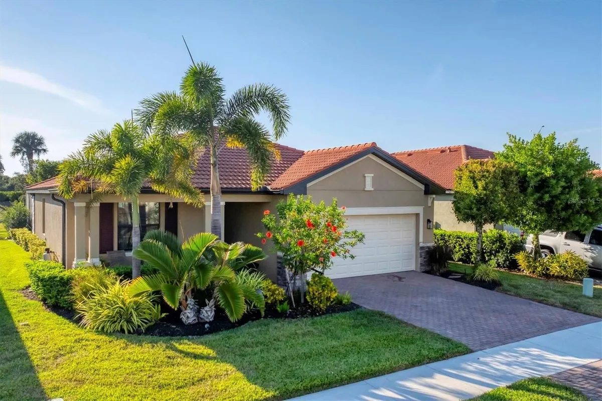 Property Slideshow image 1 of 91 | 10113 colubrina dr, Venice, FL, 34293