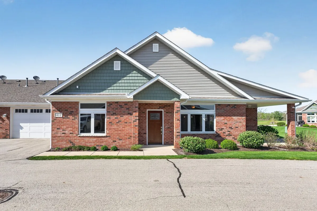 Property Slideshow image 1 of 53 | 411 stearn dr 411, Genoa, IL, 60135