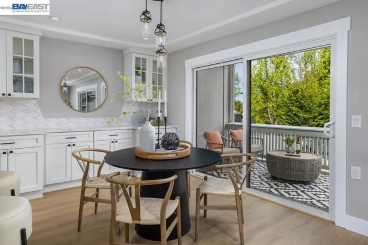 Property Slideshow image 1 of 25 | 1301 leisure ln 6, Walnut Creek, CA, 94595