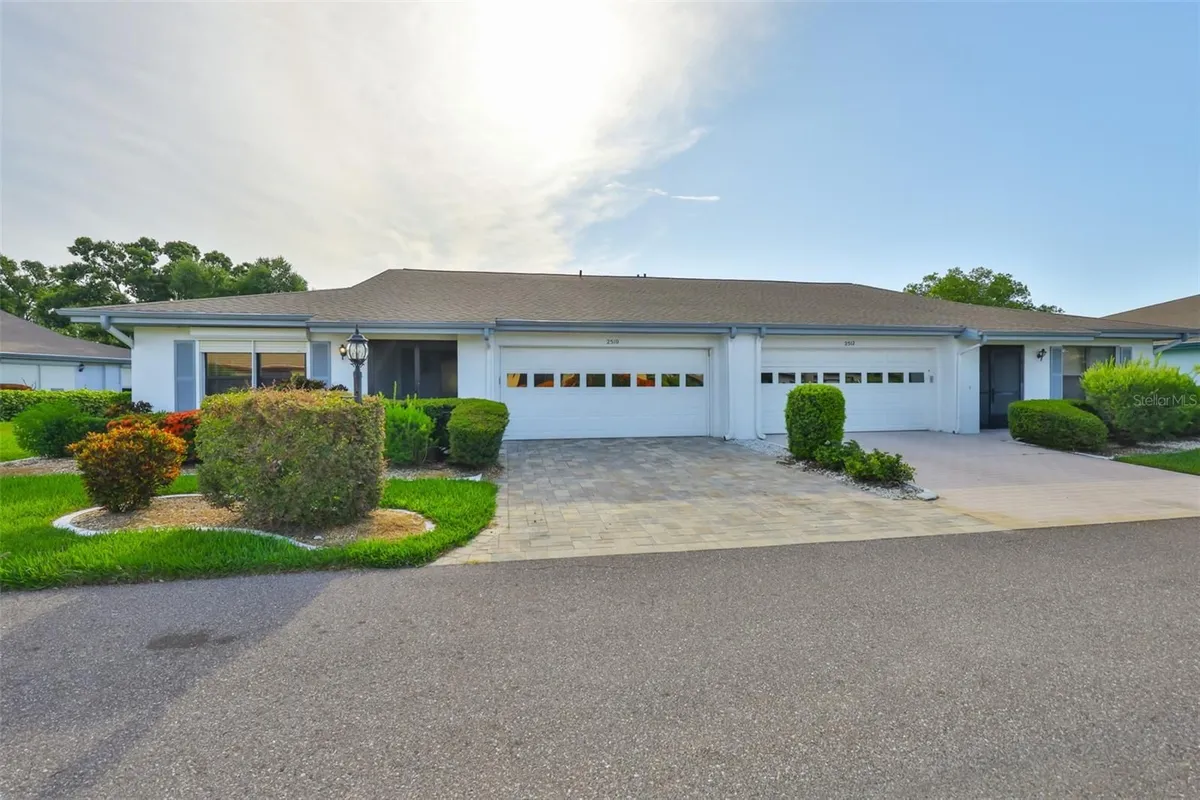 Property Slideshow image 1 of 45 | 2510 locksley st # 2510, Sun City Center, FL, 33573