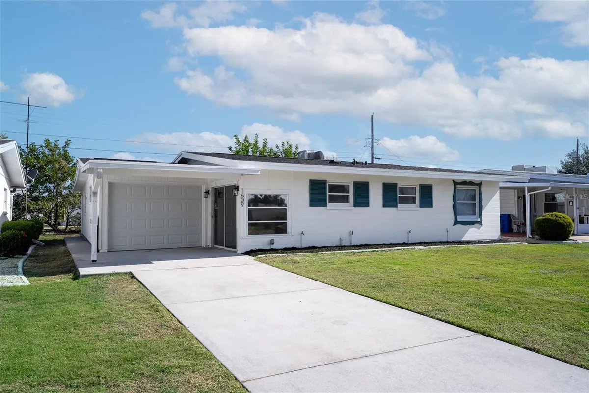 Property Slideshow image 1 of 38 | 1609 council dr, Sun City Center, FL, 33573