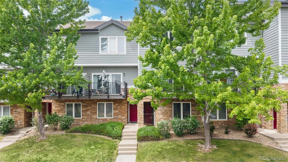 Property Slideshow image 1 of 46 | 2753 w riverwalk cir g, Littleton, CO, 80123