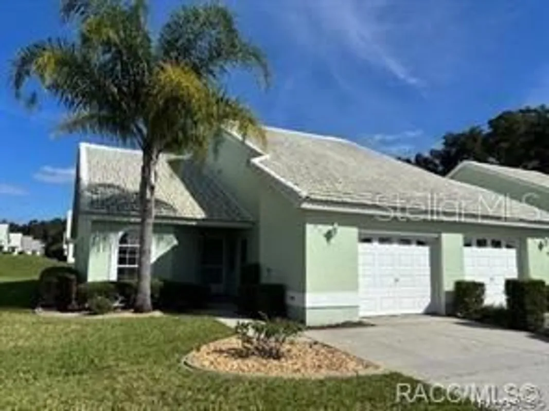 Property Slideshow image 1 of 15 | 824 windermere blvd, Inverness, FL, 34453