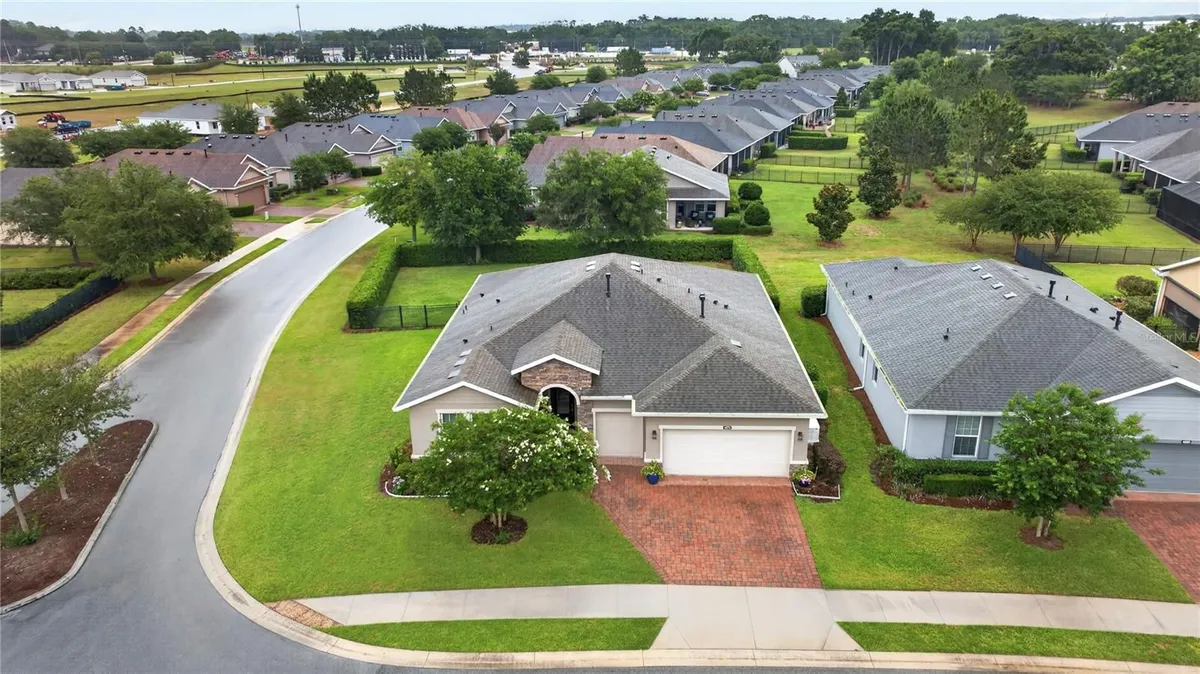 Property Slideshow image 1 of 75 | 4676 nw 35th lane rd, Ocala, FL, 34482
