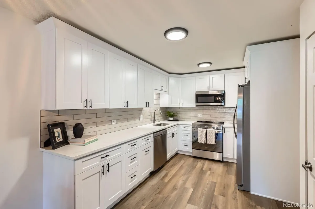 Property Slideshow image 1 of 13 | 610 s clinton st 5a, Denver, CO, 80247