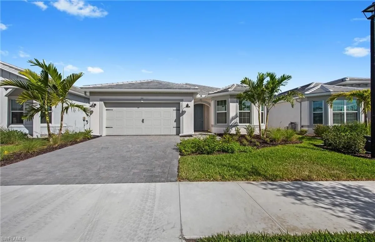 Property Slideshow image 1 of 33 | 12416 basalt ln, Alva, FL, 33920