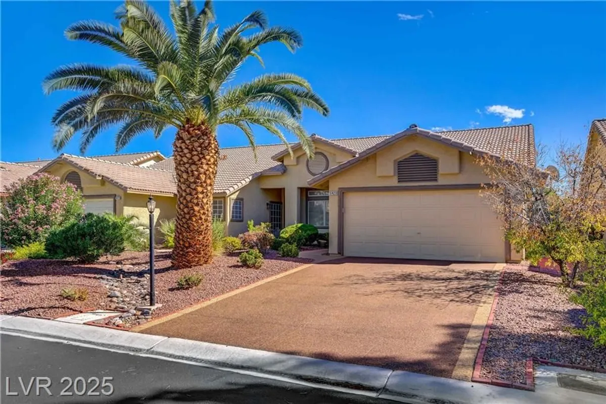 Property Slideshow image 1 of 29 | 5420 cove point dr, Las Vegas, NV, 89130