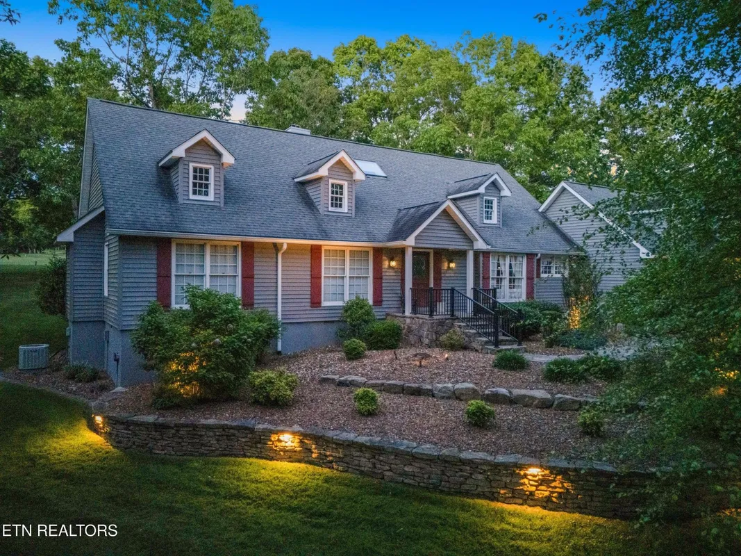 Property Slideshow image 1 of 54 | 15 cloverdale cir, Crossville, TN, 38558