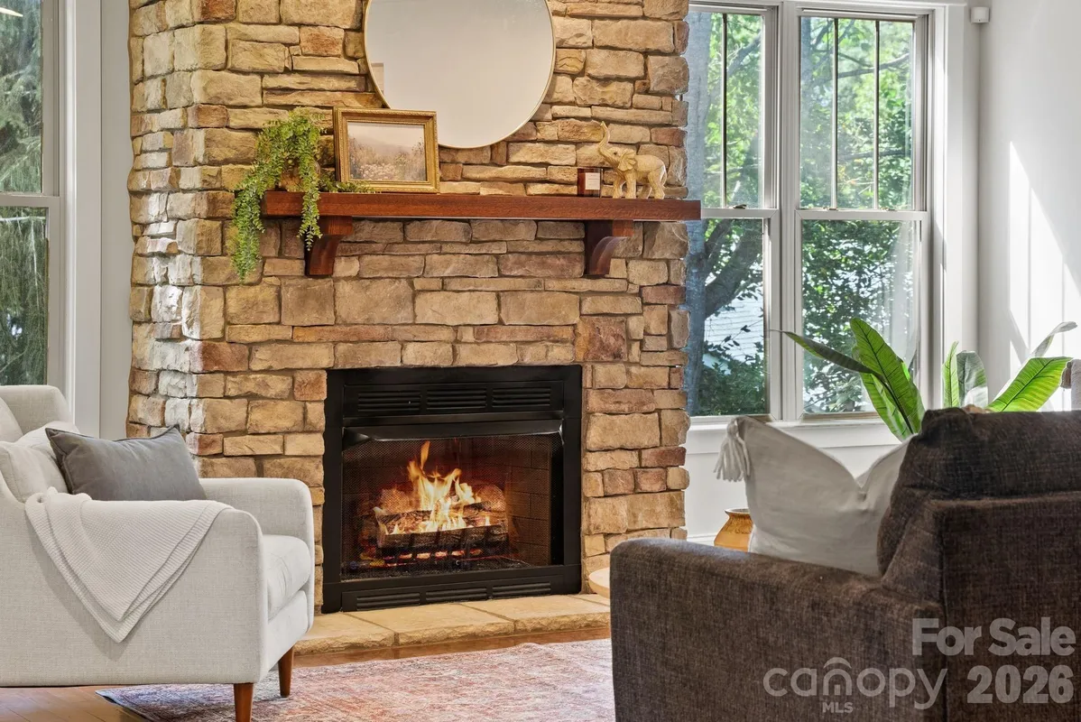 Property Slideshow image 1 of 41 | 289 fennel dun cir, Biltmore Lake, NC, 28715