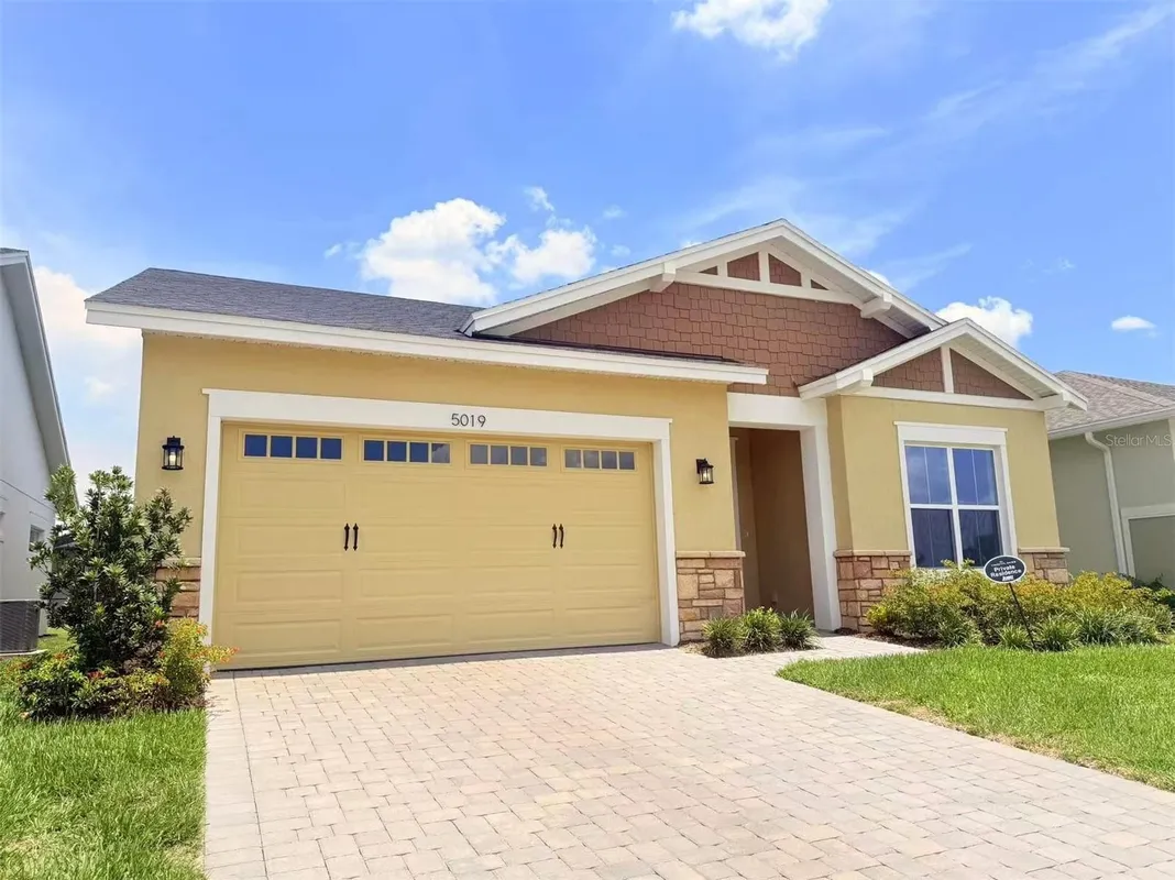 Property Slideshow image 1 of 55 | 5019 dancy ln, St Cloud, FL, 34772