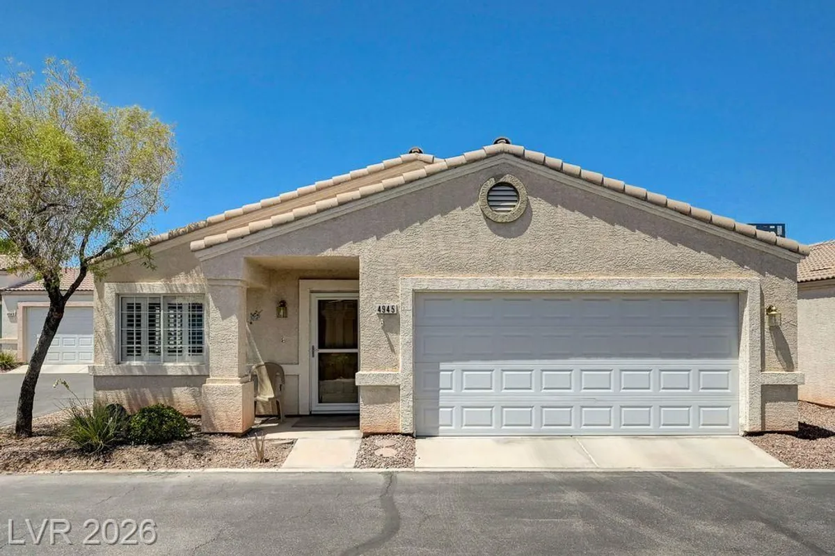 Property Slideshow image 1 of 44 | 4945 mascaro dr, Las Vegas, NV, 89122