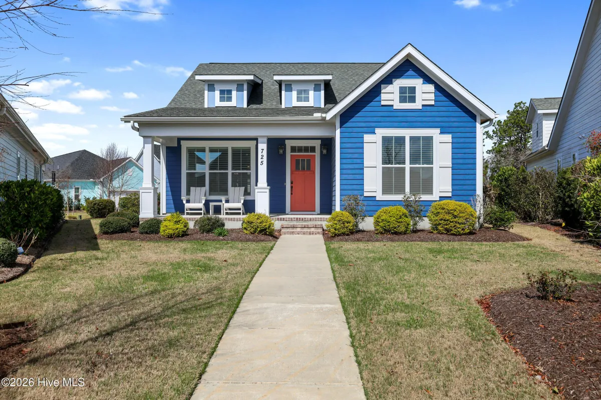 Property Slideshow image 1 of 64 | 725 wharton ave, Wilmington, NC, 28412