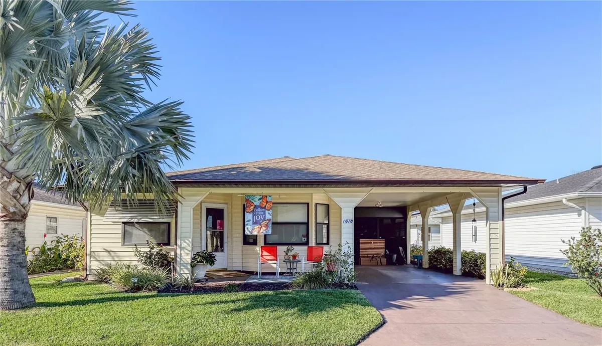 Property Slideshow image 1 of 11 | 1678 colonnades cir, Lakeland, FL, 33811