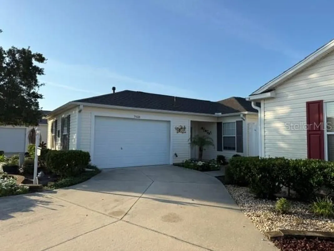 Property Slideshow image 1 of 34 | 7618 se 171st sun valley pl, The Villages, FL, 32162