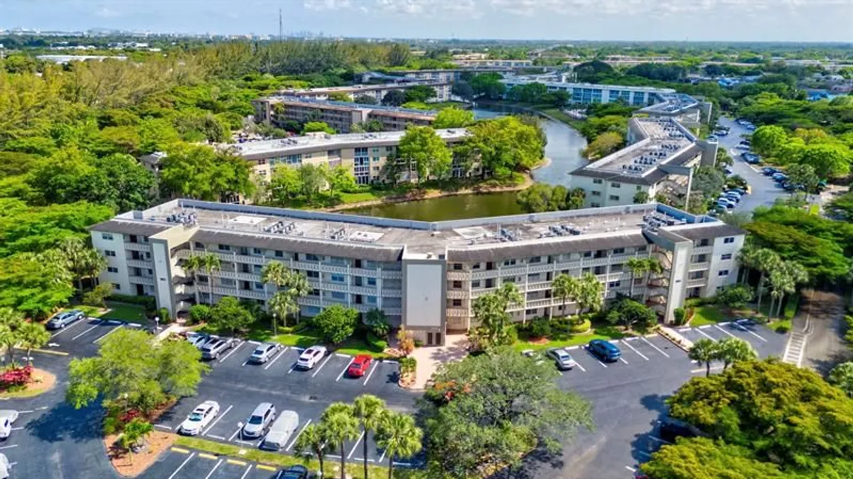 Property Slideshow image 1 of 32 | 3402 bimini ln apt e2, Coconut Creek, FL, 33066