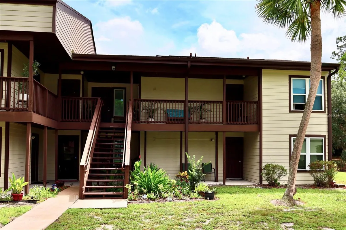 Property Slideshow image 1 of 37 | 21204 sandalwood dr # 21-204, Wildwood, FL, 34785