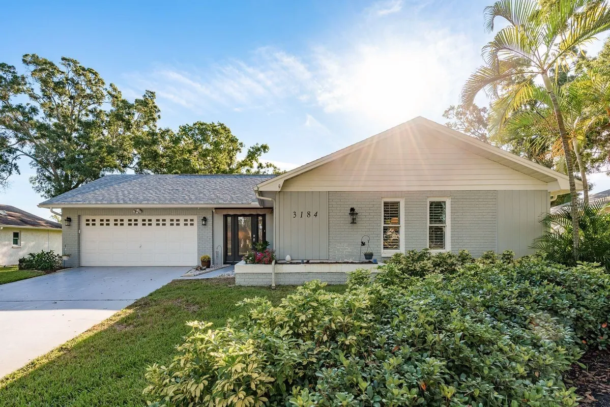 Property Slideshow image 1 of 57 | 3184 brunswick cir, Palm Harbor, FL, 34684