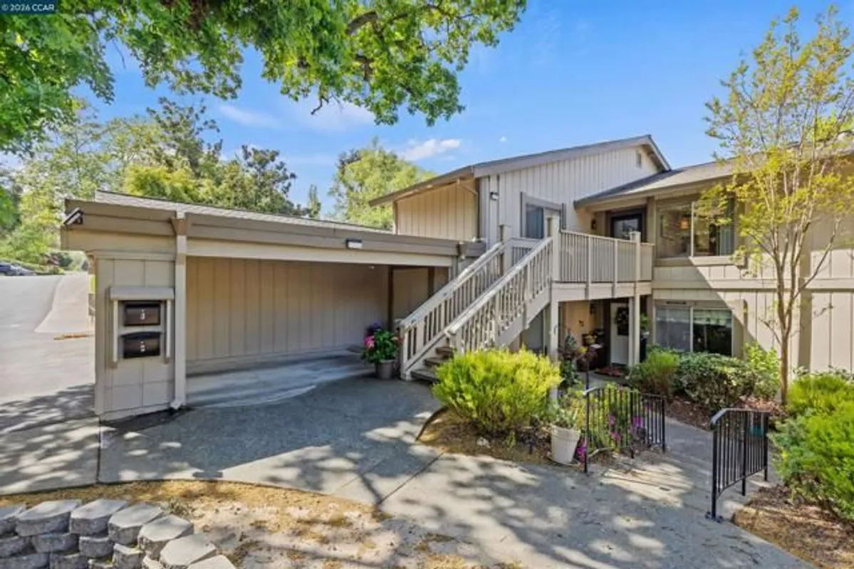 Property Slideshow image 1 of 24 | 2055 cactus ct apt 3, Walnut Creek, CA, 94595