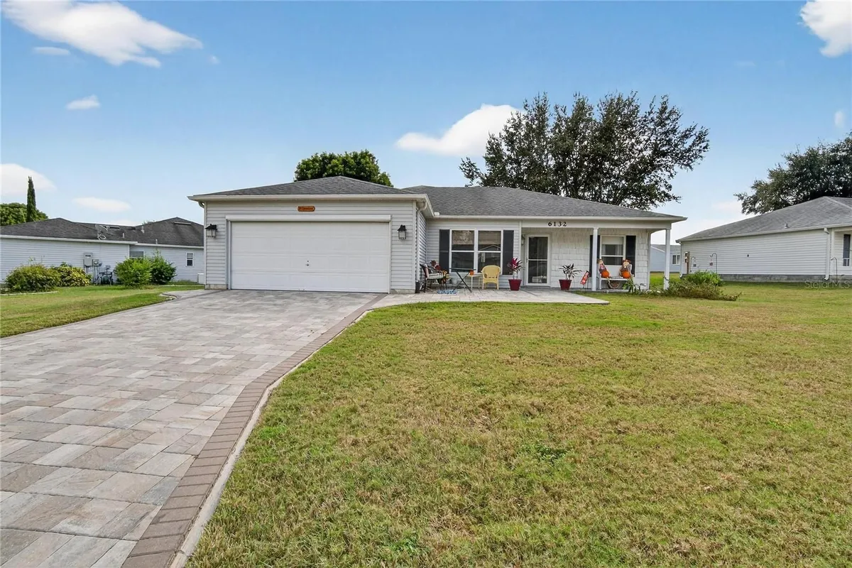 Property Slideshow image 1 of 71 | 6132 magpie dr, Lakeland, FL, 33809