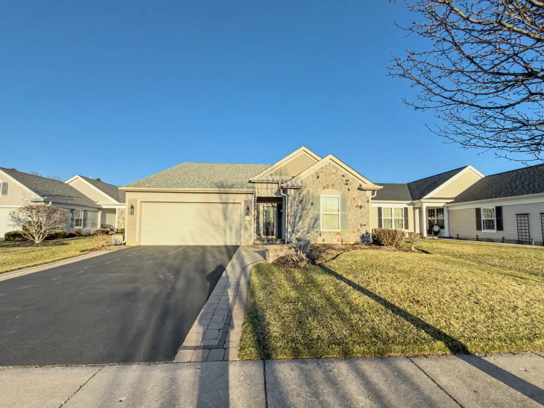 Property Slideshow image 1 of 31 | 11480 windsor dr, Huntley, IL, 60142