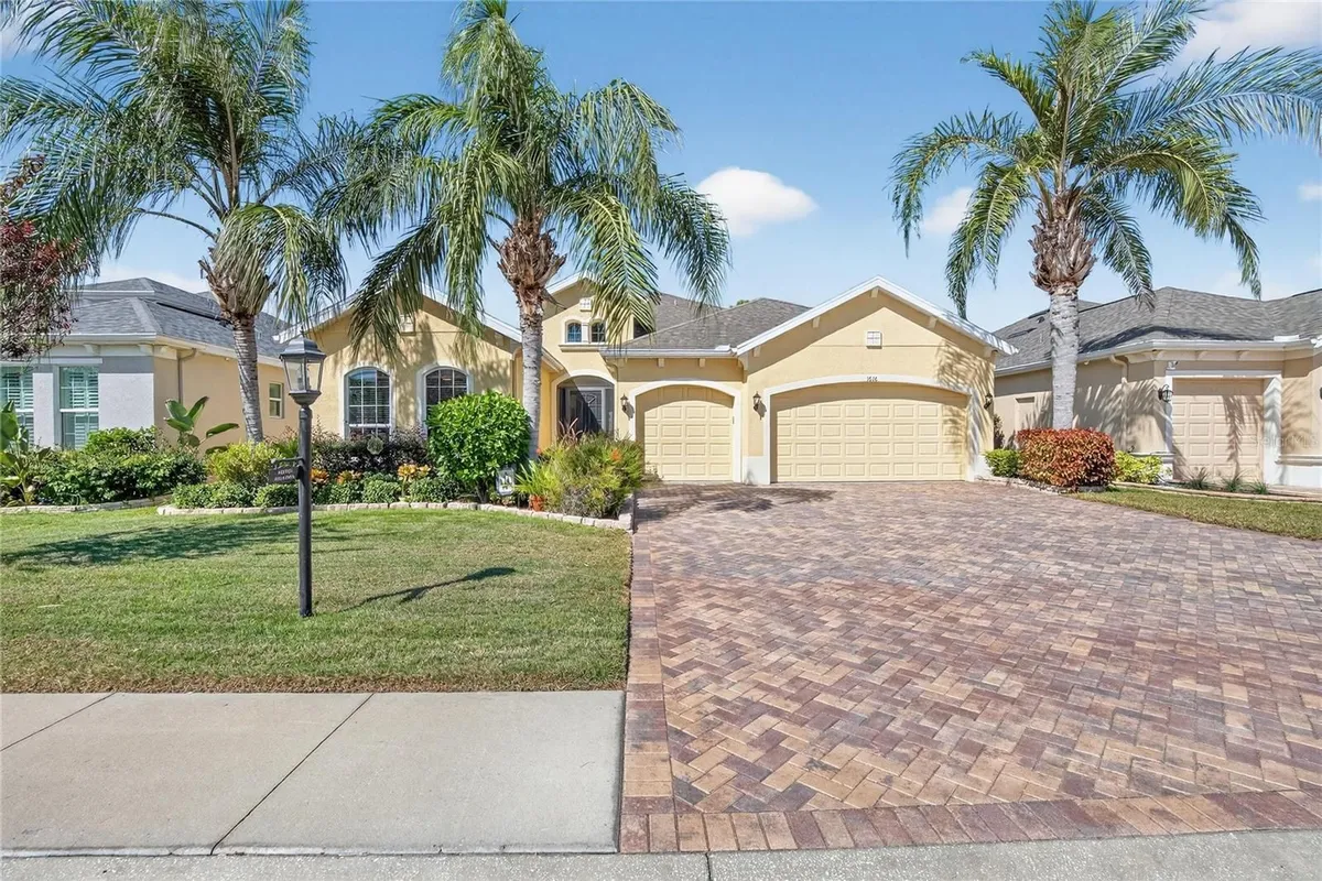 Property Slideshow image 1 of 88 | 1616 emerald dunes dr, Sun City Center, FL, 33573