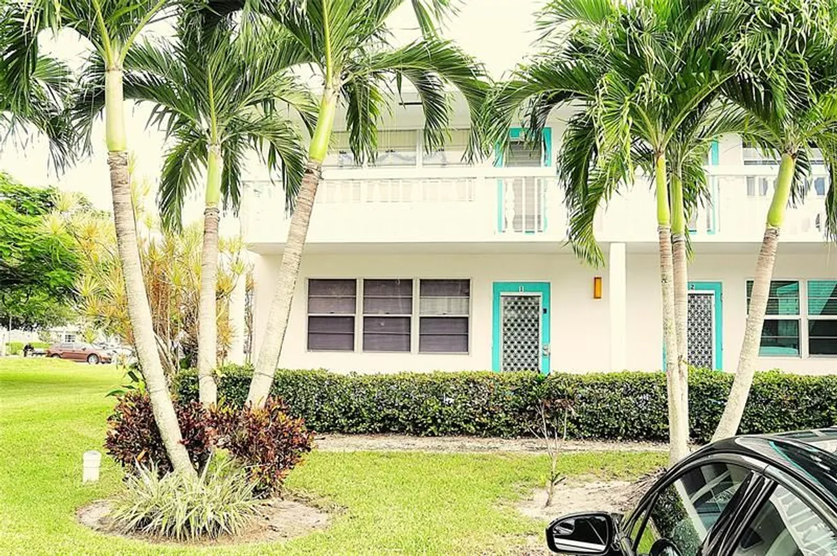 Property Slideshow image 1 of 26 | 1 newport a # 1, Deerfield Beach, FL, 33442