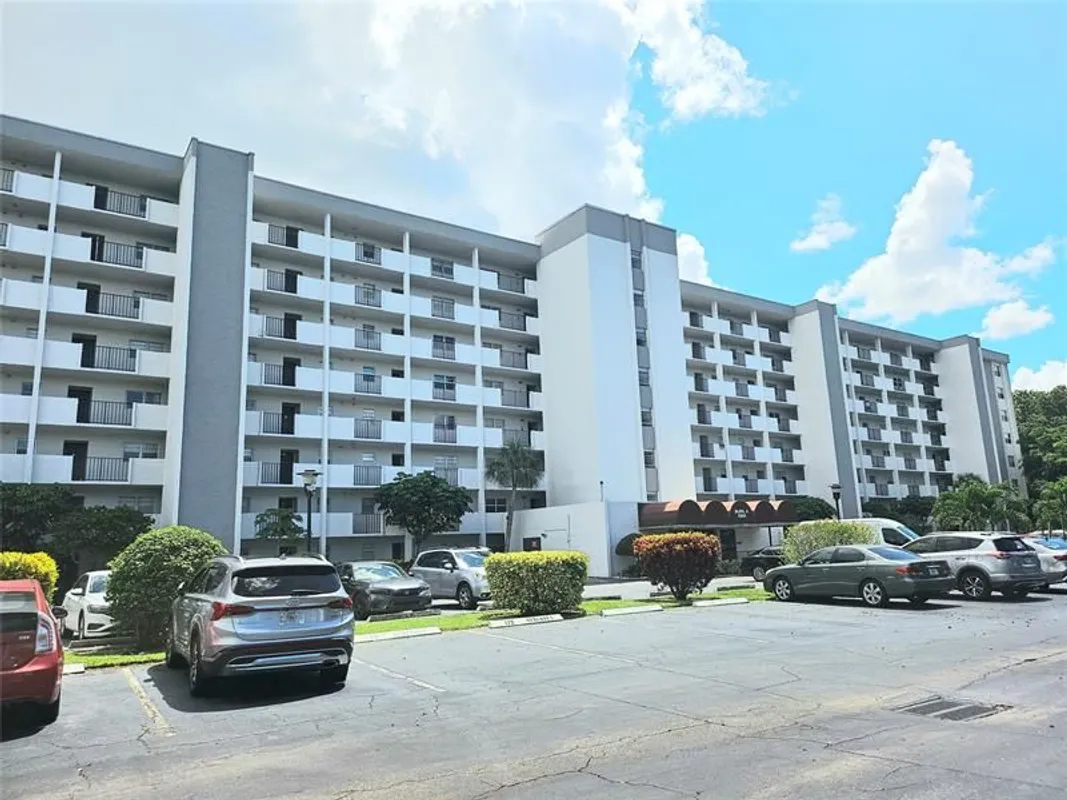 Property Slideshow image 1 of 12 | 5860 nw 44th st 412, Lauderhill, FL, 33319