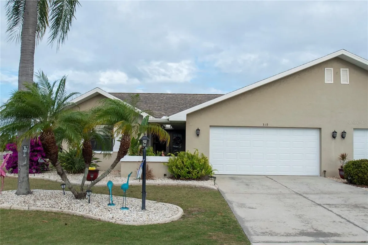 Property Slideshow image 1 of 48 | 319 linger ln, Sun City Center, FL, 33573