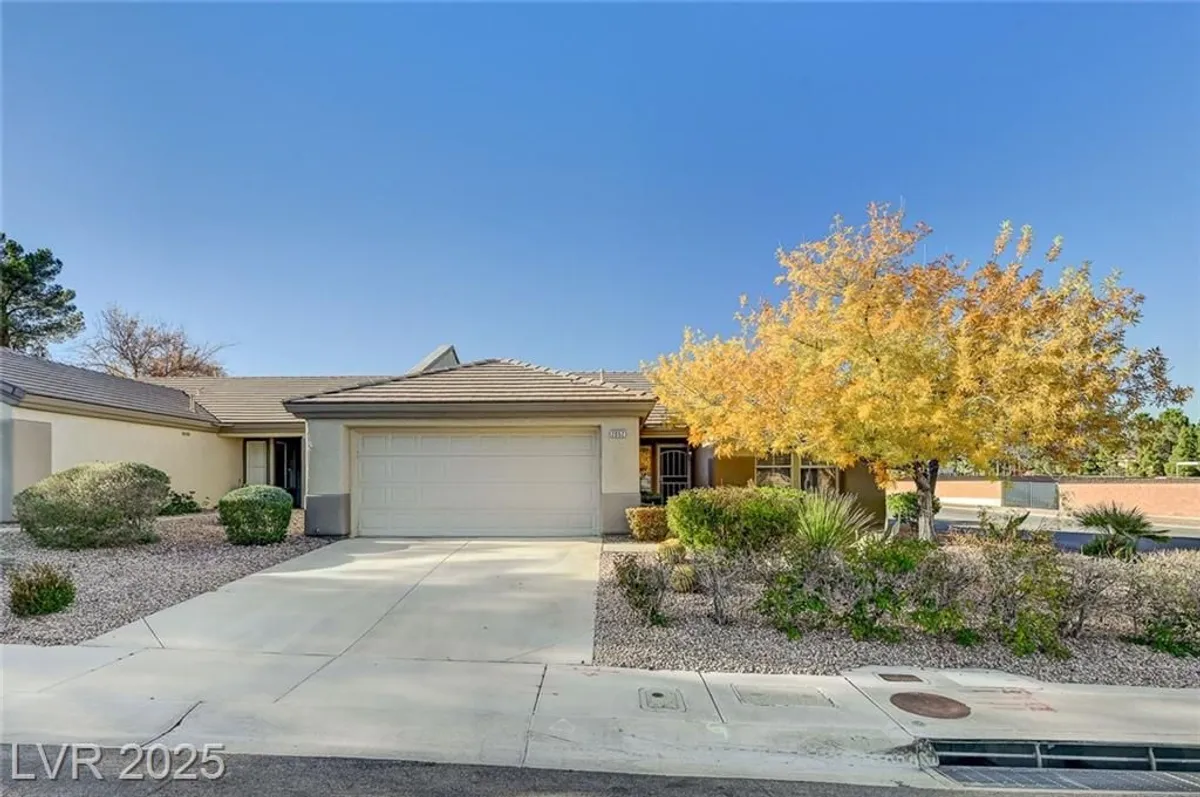 Property Slideshow image 1 of 99 | 2052 poppywood ave, Henderson, NV, 89012